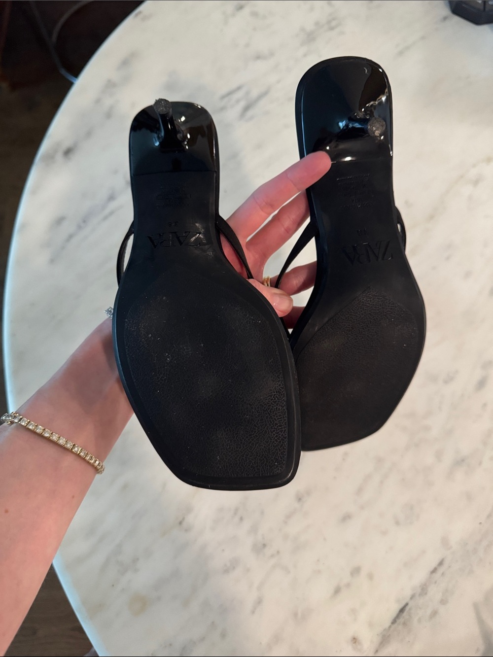Zara Black Square-Toe Minimal Thong Kitten Heel Sandals - Picture 6 of 6